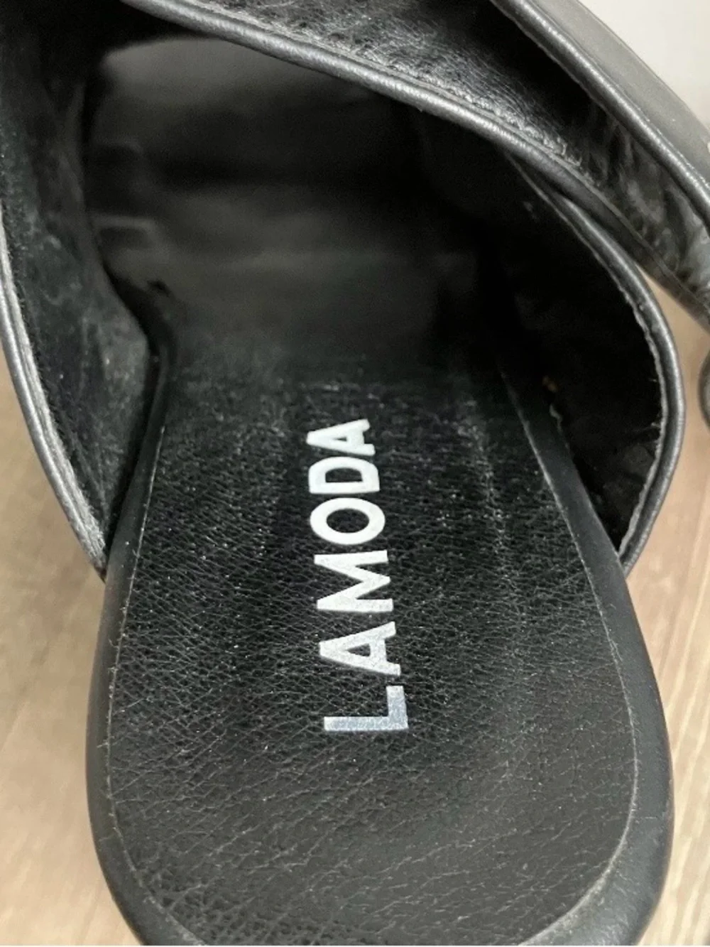 Lamoda black platform